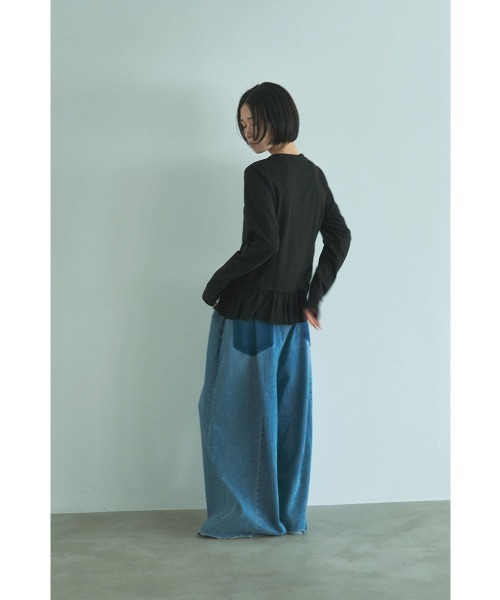 marjour（マージュール）の「HEM FRILL TEE（Tシャツ/カットソー・レディース・オフホワイト/ブラック・M）」の10枚目の写真