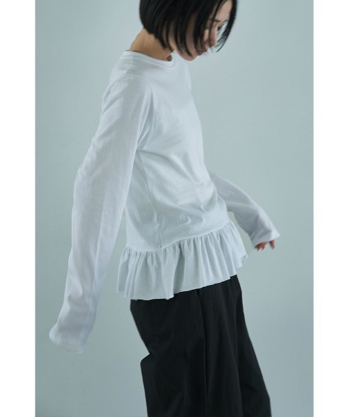 marjour（マージュール）の「HEM FRILL TEE（Tシャツ/カットソー・レディース・オフホワイト/ブラック・M）」の14枚目の写真