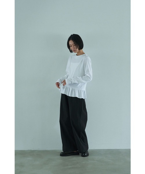 marjour（マージュール）の「HEM FRILL TEE（Tシャツ/カットソー・レディース・オフホワイト/ブラック・M）」の17枚目の写真