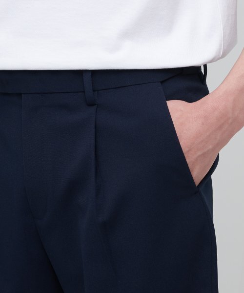 MUSINSA STANDARD（ムシンサスタンダード）の「軽量隠しバンディングハーフスラックス[ディープブルー]（スラックス・メンズ・その他・29/40/26/27/28）」の4枚目の写真