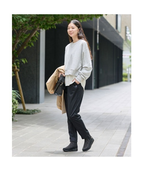 le coq sportif(ルコックスポルティフ)の「ルコックスポルティフ エアスタイリッシュパンツ ボンディング(その他パンツ・レディース・ブラック・M/L/S)」の6枚目の写真