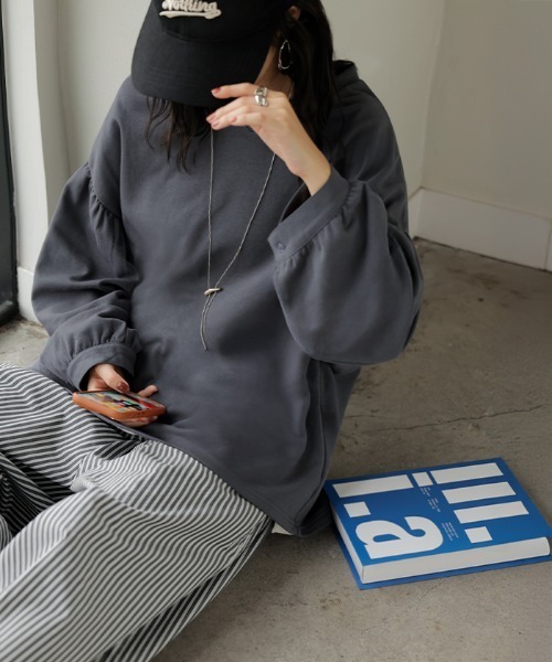 HUG.U(ハグユー)の「ぽわん袖VネックロンT(Tシャツ/カットソー・レディース・ブラック/ライトブルー/ライトグレー/ホワイト/ピンク/ミント・FREE)」の5枚目の写真