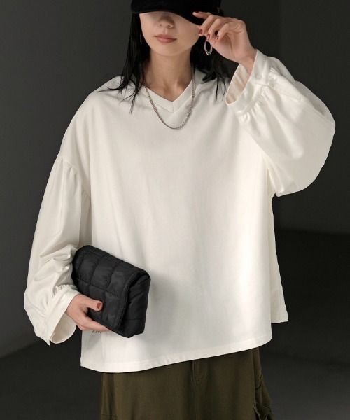 HUG.U(ハグユー)の「ぽわん袖VネックロンT(Tシャツ/カットソー・レディース・ブラック/ライトブルー/ライトグレー/ホワイト/ピンク/ミント・FREE)」の11枚目の写真