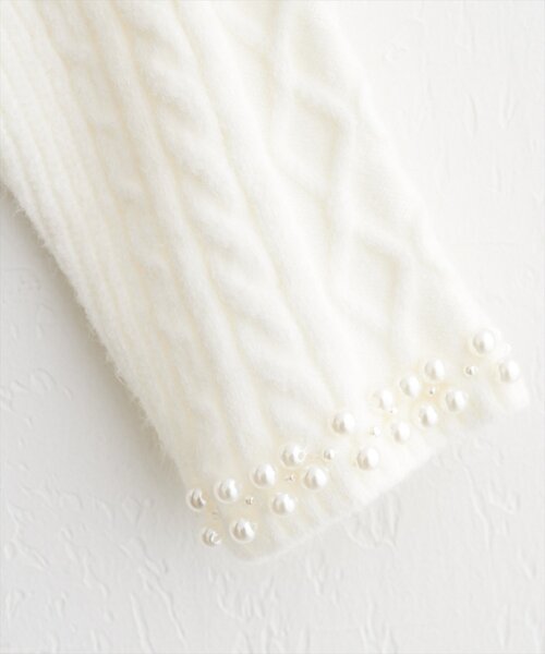 natural couture（ナチュラルクチュール）の「袖口パールもちふわニット（ニット/セーター・レディース・ミント/レッド/オフホワイト/ブラック・FREE）」の9枚目の写真