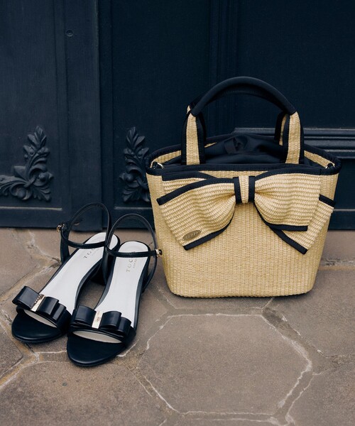 TOCCA(トッカ)の「BIG RIBBON SUMMER POCHETTE かごバッグ(かごバッグ・レディース・ベージュ系/ブラック系・F)」の3枚目の写真
