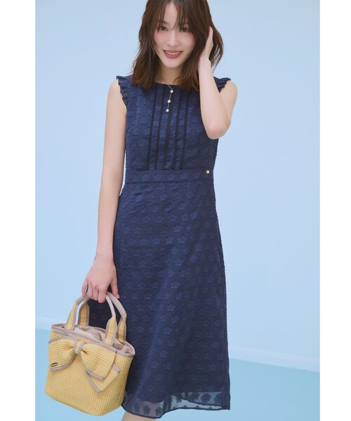 TOCCA(トッカ)の「BIG RIBBON SUMMER POCHETTE かごバッグ(かごバッグ・レディース・ベージュ系/ブラック系・F)」の7枚目の写真
