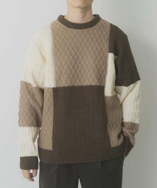 ITEMS URBANRESEARCH(アイテムズ アーバンリサーチ)の「編地切替 クルーネック ニット(ニット/セーター・メンズ・ブラック/ベージュ・MEDIUM/LARGE)」の1枚目の写真