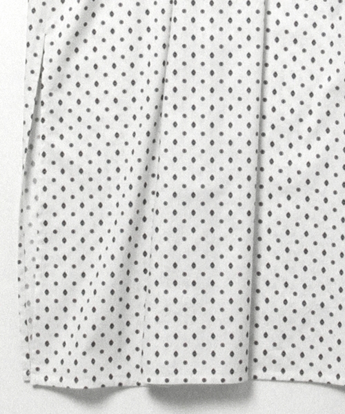 ELIN（エリン）の「ELIN / プリント カフタン ワンピース（ワンピース・レディース・ホワイト・ONE SIZE）」の7枚目の写真