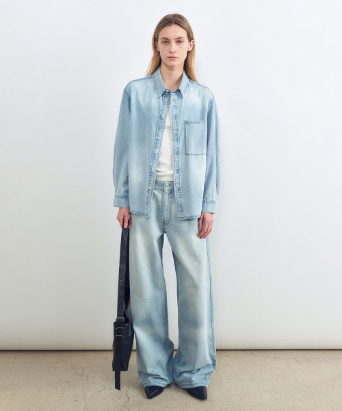 INSILENCE WOMEN（インサイレンスウーマン）の「アイスデニムシャツ ライトブルー（シャツ/ブラウス・レディース・その他・SMALL/MEDIUM）」の2枚目の写真