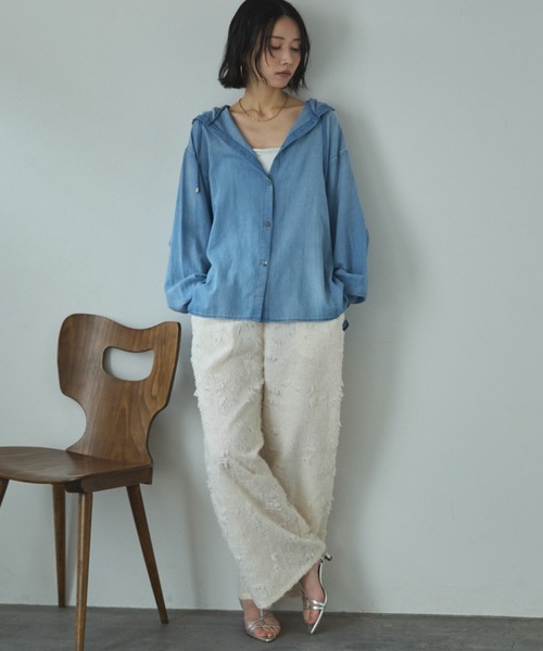 Doux archives（ドゥアルシーヴ）の「【26SS先行予約】シアーデニムフードシャツ（シャツ/ブラウス・レディース・サックスブルー/チャコールグレー/ブルー・FREE）」の11枚目の写真