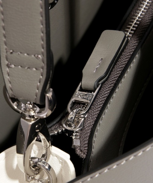 E'POR（エポール）の「【E'POR】【WEB限定】Y BAG Medium+ /A4対応・通勤・26SS（トートバッグ・レディース・ダークグリーン/グレー/ダークブラウン/ブラック/キナリ・FREE）」の22枚目の写真