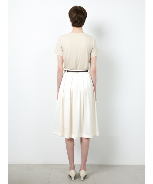 LEAUET（ルエ）の「Belle Cream Pleated Midi Skirt (Belt Set)（スカート・レディース・その他・SMALL/MEDIUM）」の4枚目の写真