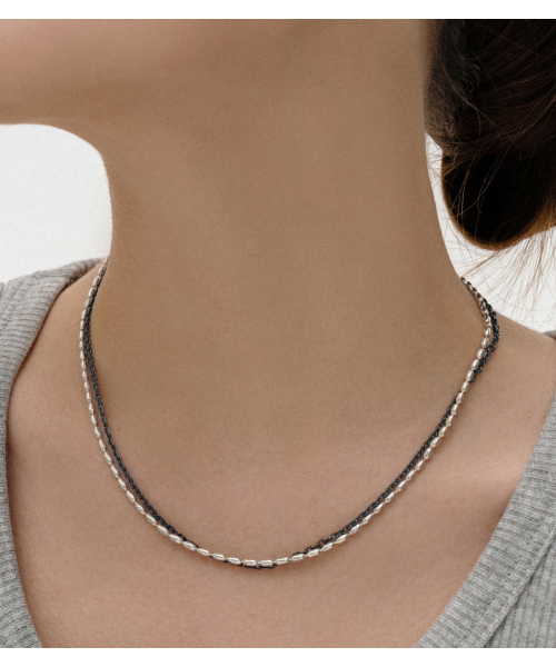 Linebar Necklace