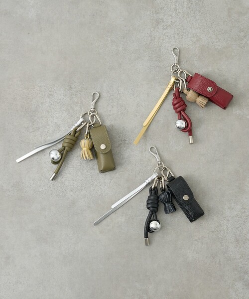 collex（コレックス）の「【別注】リップケース付レザーチャーム（財布・レディース・ボルドー/ブラック/カーキ・フリー）」の4枚目の写真