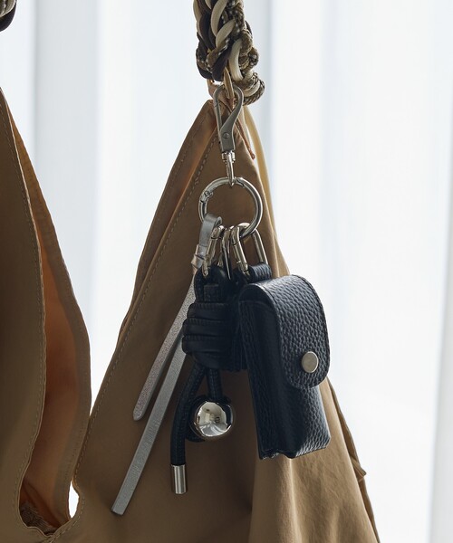 collex（コレックス）の「【別注】リップケース付レザーチャーム（財布・レディース・ボルドー/ブラック/カーキ・フリー）」の7枚目の写真