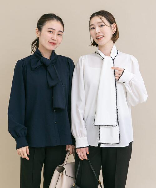 URBAN RESEARCH ROSSO WOMEN（アーバンリサーチ　ロッソ）の「『WEB/一部店舗限定』トリミングボウタイブラウス（シャツ/ブラウス・レディース・ネイビー/オフホワイト・FREE）」の19枚目の写真