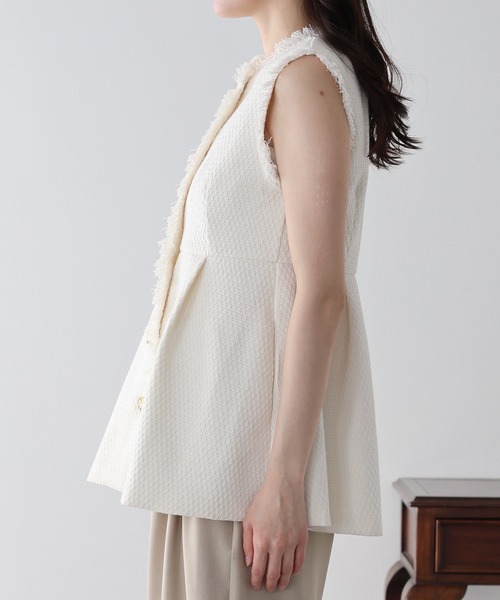 BLUEEAST（ブルーイースト）の「ツイードペプラムフォルムジレ 卒業式 入学式 結婚式 成人式 二次会 同窓会 セレモニー パーティードレス オケージョンドレス お呼ばれ（ベスト・レディース・ブラック/ホワイト・MEDIUM/LARGE）」の15枚目の写真