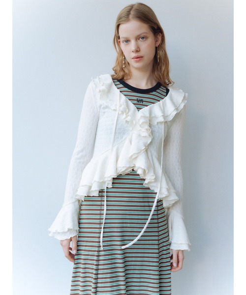 FURFUR（ファーファー）の「ラッフルフリルプルオーバー（シャツ/ブラウス・レディース・アイボリー/ブラック/ライトブルー・F）」の4枚目の写真