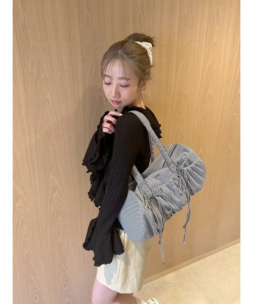 FURFUR（ファーファー）の「ラッフルフリルプルオーバー（シャツ/ブラウス・レディース・アイボリー/ブラック/ライトブルー・F）」の17枚目の写真