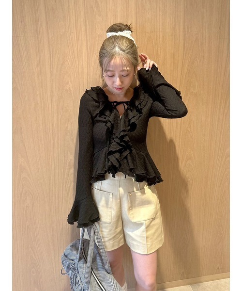 FURFUR（ファーファー）の「ラッフルフリルプルオーバー（シャツ/ブラウス・レディース・アイボリー/ブラック/ライトブルー・F）」の18枚目の写真