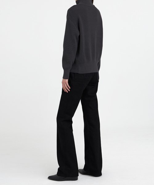 YOUTH（ユース）の「Womens Oversized Half-zip Knit（ニット/セーター・レディース・その他・ONE SIZE）」の4枚目の写真