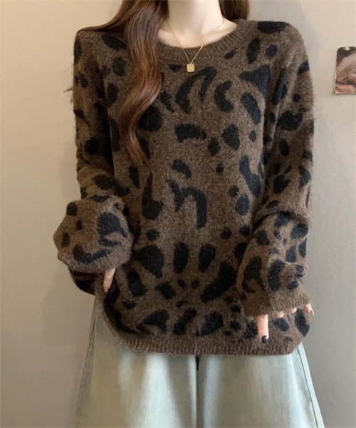 FREE STYLISTS(フリー スタイリスト)の「ヒョウ柄ニットプルオーバー(ニット/セーター・レディース・グレー/ブラウン/キャメル・FREE)」の2枚目の写真