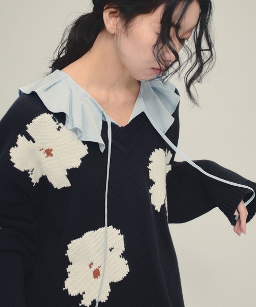 eL（エル）の「【eL】Tuck Frill Collar Shirt/645564（シャツ/ブラウス・レディース・オフホワイト/ブルー・FREE）」の2枚目の写真