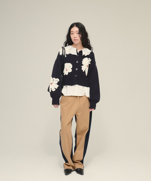 eL（エル）の「【eL】Tuck Frill Collar Shirt/645564（シャツ/ブラウス・レディース・オフホワイト/ブルー・FREE）」の5枚目の写真