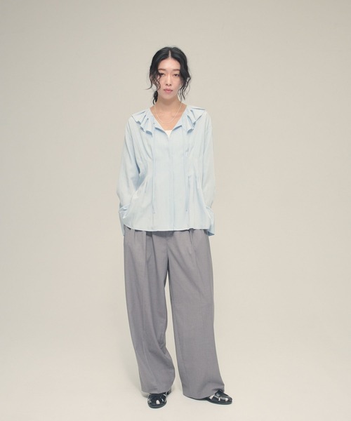 eL（エル）の「【eL】Tuck Frill Collar Shirt/645564（シャツ/ブラウス・レディース・オフホワイト/ブルー・FREE）」の11枚目の写真