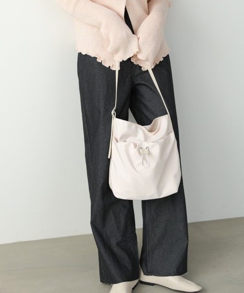 Bab(バブ)の「ワンショルダーバッグ(ショルダーバッグ・レディース・アイボリー/ブラック/ブラウン・ONESIZE)」の18枚目の写真