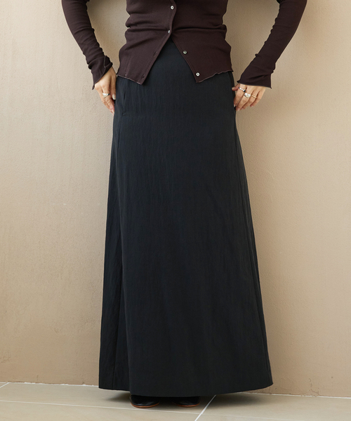 IENA LA BOUCLE(イエナラブークル)の「IENA LA BOUCLE Iラインスカート(スカート・レディース・ブラック/グレー・36/38/40)」の1枚目の写真