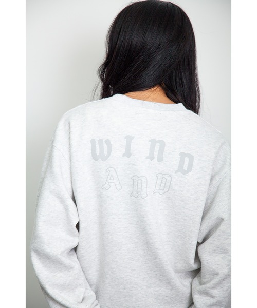 WIND AND SEA(ウィンダンシー)の「Vertical SEA Crewneck Sweatshirt(スウェット・レディース・ブラウン/アッシュ・MEDIUM/X-LARGE/LARGE)」の4枚目の写真