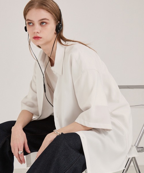 EMMA CLOTHES(エマクローズ)の「多機能素材半袖ベーシックシャツ〈UVカット・速乾・イージーケア・接触冷感〉(シャツ/ブラウス・メンズ・スミクロ/ダークネイビー/ネイビー系/グレー系/ホワイト/ブルー/モカ・S/L/M)」の8枚目の写真