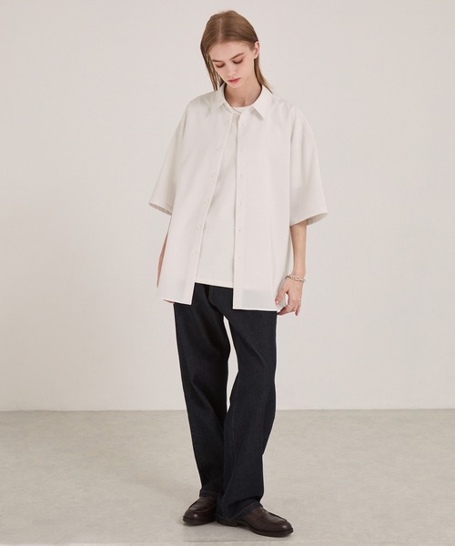 EMMA CLOTHES(エマクローズ)の「多機能素材半袖ベーシックシャツ〈UVカット・速乾・イージーケア・接触冷感〉(シャツ/ブラウス・メンズ・スミクロ/ダークネイビー/ネイビー系/グレー系/ホワイト/ブルー/モカ・S/L/M)」の15枚目の写真