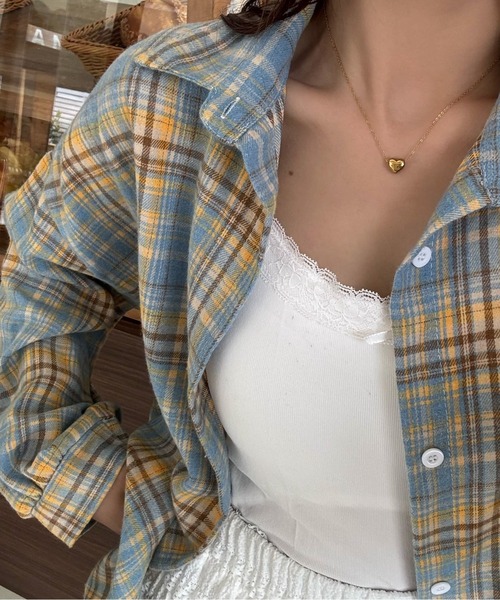 AMAJI(アマジ)の「チェック柄シャツ(シャツ/ブラウス・レディース・ライトブルー/ブルー/パープル/イエロー/ワインレッド/ピンク/グリーン/レッド・FREE)」の3枚目の写真