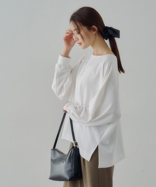DISCOAT(ディスコート)の「【Noka】ジップ使いドルマンプルオーバー(Tシャツ/カットソー・レディース・オフホワイト/ブラック・FREE)」の17枚目の写真