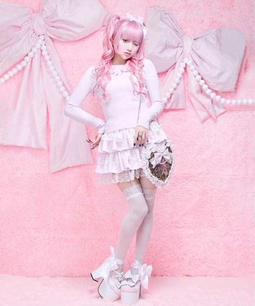 AVENCHUMU(アバンチュウム)の「Satin blouse ribbon jewele knit tops(ニット/セーター・レディース・ブラック×ピンク/ピンク/ブラック・FREE)」の22枚目の写真