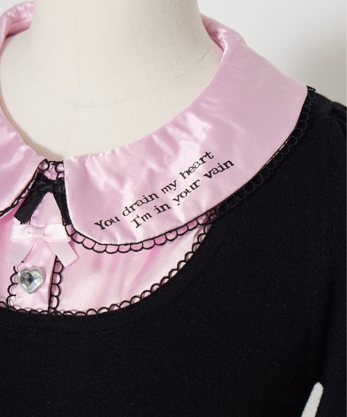 AVENCHUMU(アバンチュウム)の「Satin blouse ribbon jewele knit tops(ニット/セーター・レディース・ブラック×ピンク/ピンク/ブラック・FREE)」の10枚目の写真