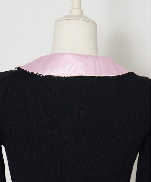 AVENCHUMU(アバンチュウム)の「Satin blouse ribbon jewele knit tops(ニット/セーター・レディース・ブラック×ピンク/ピンク/ブラック・FREE)」の12枚目の写真