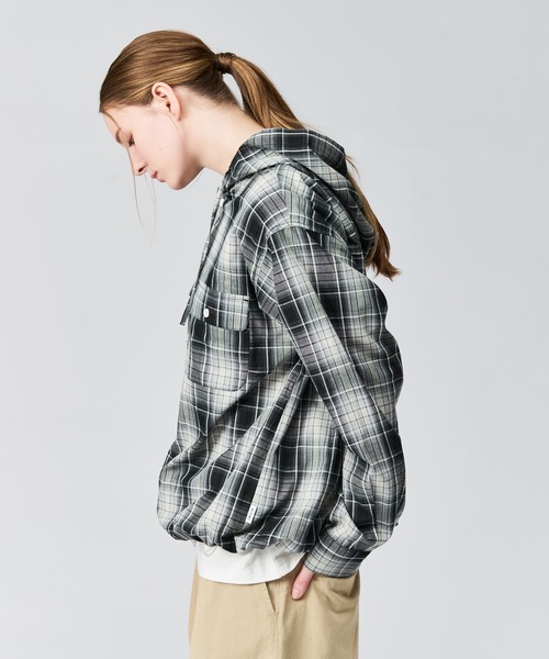 WETTEMPT(ウィテンプト)の「OMBRE CHECK SHIRT HOODIE / オンブレチェックシャツフーディ(シャツ/ブラウス・メンズ・ブラック/ベージュ・SMALL/MEDIUM/LARGE)」の5枚目の写真