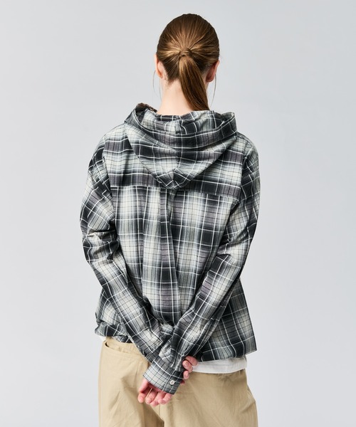 WETTEMPT(ウィテンプト)の「OMBRE CHECK SHIRT HOODIE / オンブレチェックシャツフーディ(シャツ/ブラウス・メンズ・ブラック/ベージュ・SMALL/MEDIUM/LARGE)」の7枚目の写真