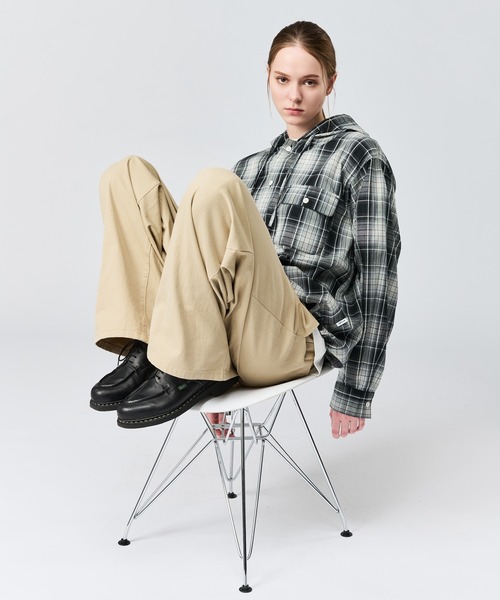 WETTEMPT(ウィテンプト)の「OMBRE CHECK SHIRT HOODIE / オンブレチェックシャツフーディ(シャツ/ブラウス・メンズ・ブラック/ベージュ・SMALL/MEDIUM/LARGE)」の14枚目の写真