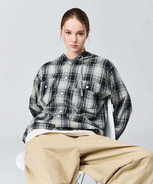 WETTEMPT(ウィテンプト)の「OMBRE CHECK SHIRT HOODIE / オンブレチェックシャツフーディ(シャツ/ブラウス・メンズ・ブラック/ベージュ・SMALL/MEDIUM/LARGE)」の16枚目の写真