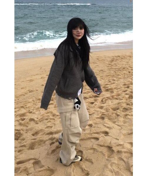 IDWS(アイドンワナセル)の「Swift Symbol High Neck Knit Zip Up Gray(カーディガン/ボレロ・レディース・その他・0)」の9枚目の写真