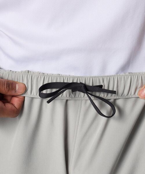 UNDER ARMOUR(アンダーアーマー)の「UAライトウエイト ウーブン パンツ(トレーニング/メンズ)(その他パンツ・メンズ・グレー系その他・XL/L/M/2XL/S)」の6枚目の写真