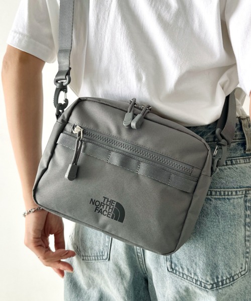 THE NORTH FACE(ザノースフェイス)の「【国内未発売】 THE NORTH FACE(ザ・ノースフェイス)/軽量 スクエア ショルダーバッグ スタンダード クロスバッグ ロゴプリント/STANDARD CROSS BAG(ショルダーバッグ・レディース・ブラック/ホワイト/グレー・FREE)」の16枚目の写真