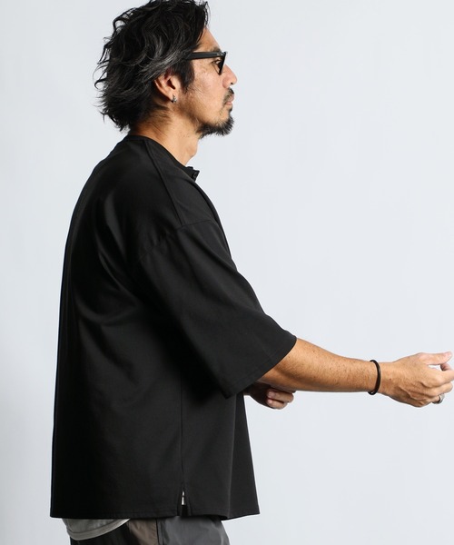 The DUFFER of ST.GEORGE(ザダファーオブセントジョージ)の「COOLMAX 2LAYERS OVER SIZE HENLEY TEE:2層構造 吸水速乾クールマックス オーバーサイズ リラックス ヘンリーTシャツ(Tシャツ/カットソー・メンズ・ホワイト/ブラウン/ライトグレー/ブラック/ブルーグレー・X-LARGE/LARGE/MEDIUM/SMALL/XX-LARGE)」の1枚目の写真