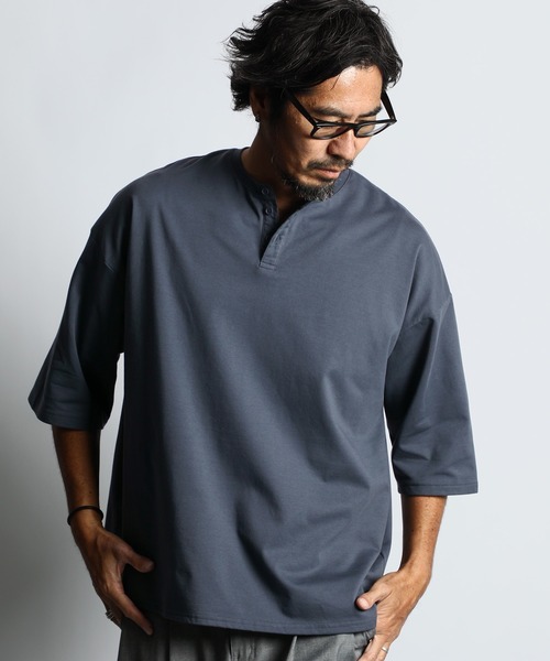 The DUFFER of ST.GEORGE(ザダファーオブセントジョージ)の「COOLMAX 2LAYERS OVER SIZE HENLEY TEE:2層構造 吸水速乾クールマックス オーバーサイズ リラックス ヘンリーTシャツ(Tシャツ/カットソー・メンズ・ホワイト/ブラウン/ライトグレー/ブラック/ブルーグレー・X-LARGE/LARGE/MEDIUM/SMALL/XX-LARGE)」の12枚目の写真