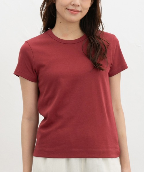 Honeys(ハニーズ)の「【ハニさら・接触冷感・UVカット】半袖コンパクトTシャツ(Tシャツ/カットソー・レディース・ブラック/オフホワイト/ダークベージュ/スミクロ/レッド・S/M/LL/L)」の5枚目の写真