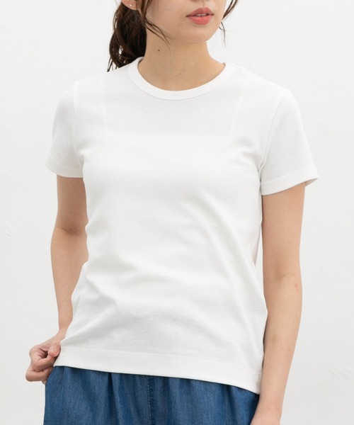 Honeys(ハニーズ)の「【ハニさら・接触冷感・UVカット】半袖コンパクトTシャツ(Tシャツ/カットソー・レディース・ブラック/オフホワイト/ダークベージュ/スミクロ/レッド・S/M/LL/L)」の1枚目の写真